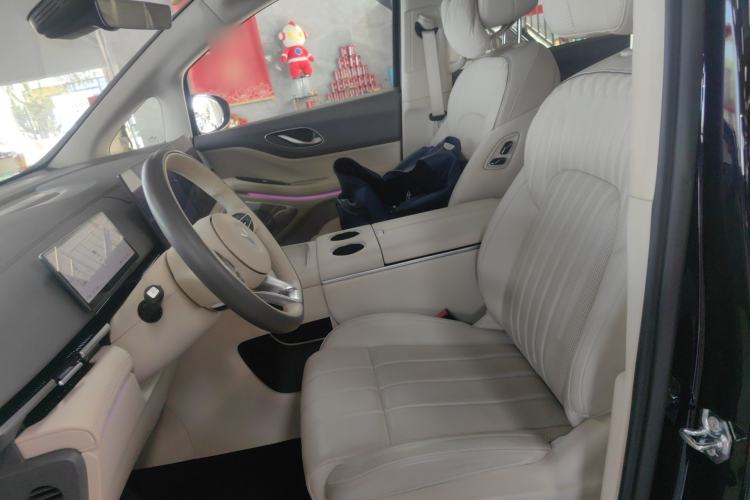 Used VOYAH Dream 2025 PHEV Four-Wheel-Drive Flagship Kunpeng Edition Left Front Seat