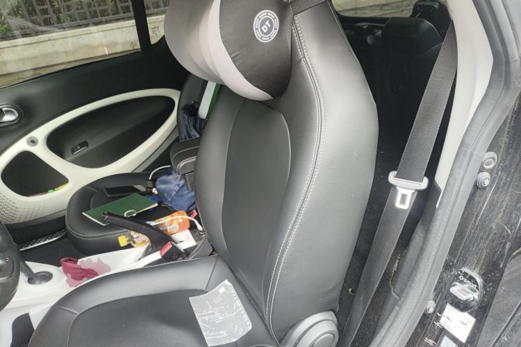 Used smart fortwo 2015 1.0L 52 kW Hardtop Passion Edition
