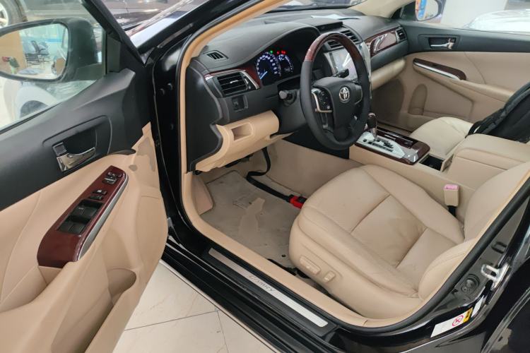 Used Toyota Camry 2013 2.0G Comfort Edition
