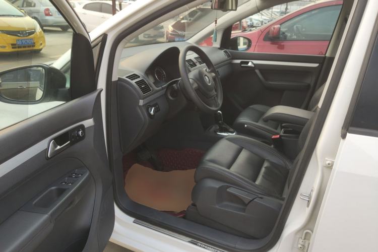 Used Volkswagen Touran 2014 1.4T DSG 30th Anniversary Edition
