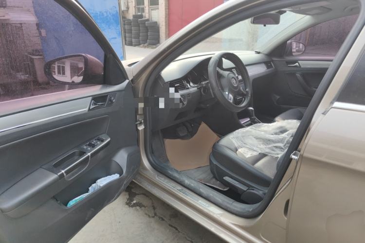 Used Volkswagen Bora 2015 Value Edition 1.6L Automatic Comfort Version