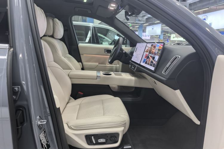 Used Li Auto L7 2025 Ultra Smart Refreshed Edition Right Front Seat
