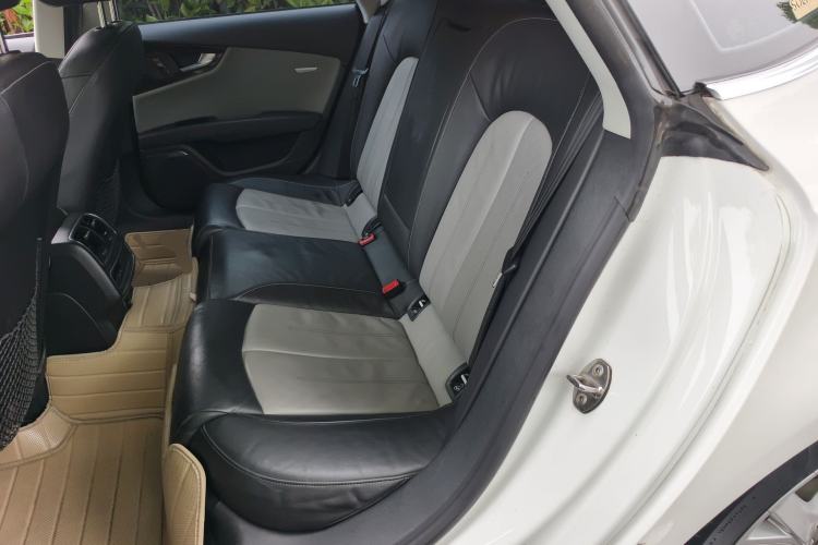 Used Audi A7 2014 35 FSI quattro Technology Edition Left Rear Seat