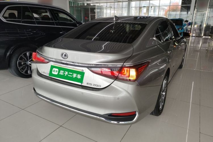 Used Lexus ES 2023 200 Excellence Edition
