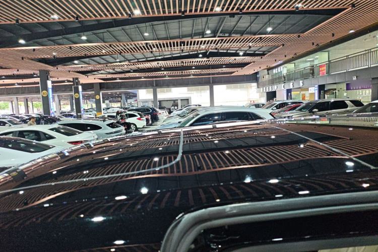 Used Zeekr 009 2024 7-Seater Aisle Version 108 kWh
