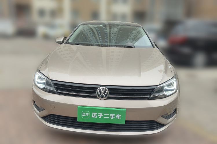 Used Volkswagen Lamando 2017 230TSI Manual Trend Edition Front