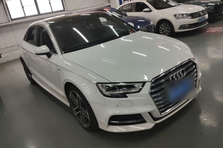 Used Audi A3 2020 Limousine 35 TFSI Sporty Version China VI Front Right 45 Deg