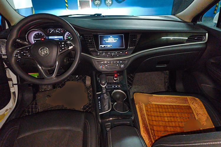 Used Buick Verano 2015 Sedan 20T Dual-Clutch Elite Model Center Console