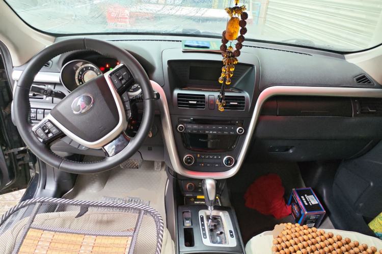 Used Bestune X80 2013 2.0L automatic comfort version