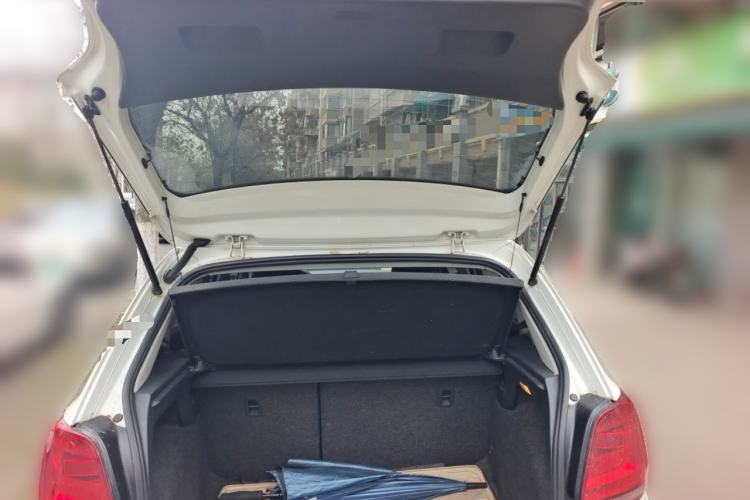 Used Volkswagen Polo 2016 1.6L Automatic Comfort Model