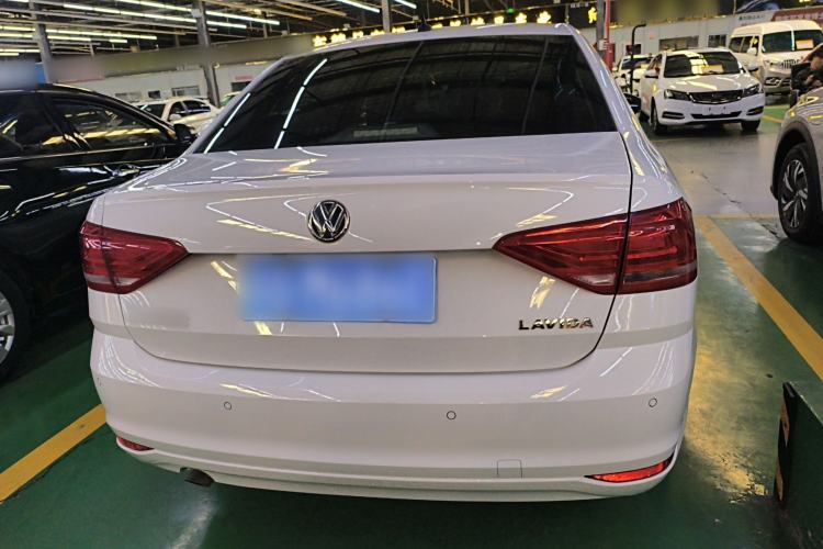 Used Volkswagen Lavida 2018 Classic 1.5L Automatic Fashion Edition China VI Standard