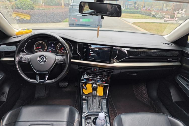 Used Volkswagen Passat 2020 330TSI Elite Edition China VI
