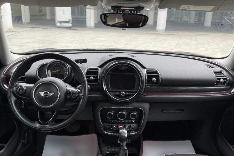 Used MINI Clubman 2016 Revised Version 1.5T COOPER Connoisseur Edition
