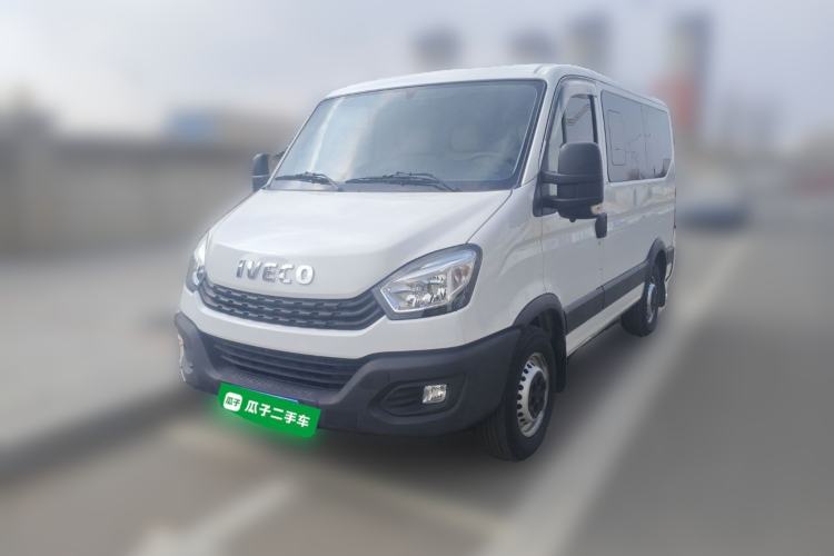 Used Iveco Eurocargo 2021 2.0T Manual Super-Rui Short Wheelbase Low-Roof Side-Hinged Door F1A