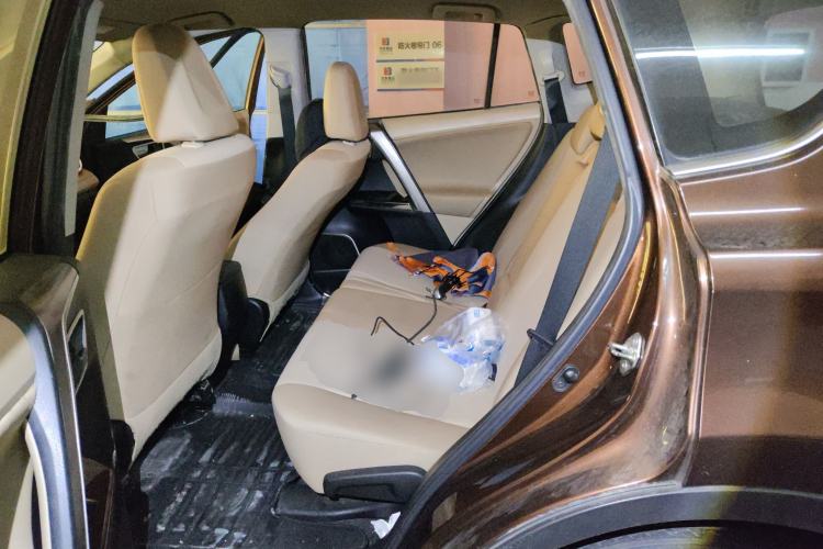 Used Toyota RAV4 2013 2.0L CVT Two-Wheel Drive Urban Edition
