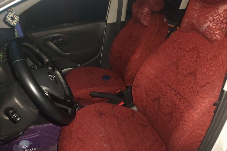 Used Volkswagen Polo 2016 1.6L Automatic Comfort Model
