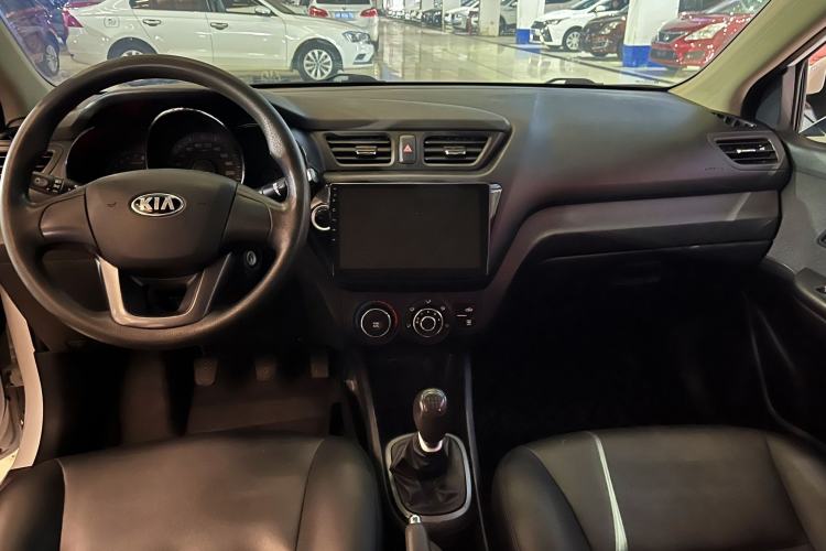 Used Kia K2 2012 Sedan 1.4L MT GLS Commemorative Edition
