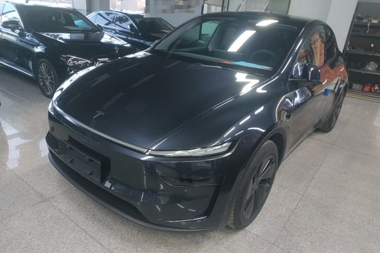 Used Tesla Model Y 2025 Long-Range All-Wheel-Drive Version