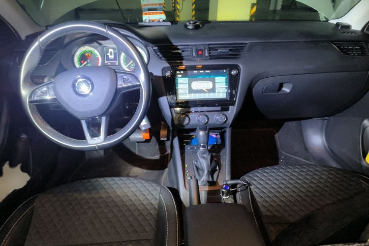 Used Skoda Octavia 2018 Station Wagon TSI280 DSG Luxury Edition
