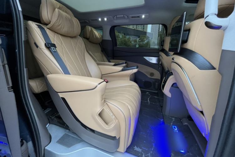 Used Denza D9 2022 DM-i 970 Four-Wheel Drive Prestige Model