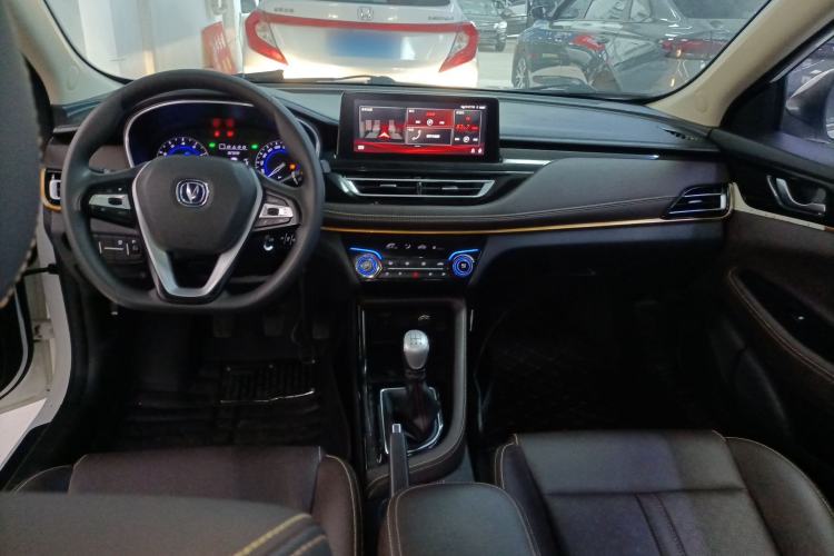 Used CHANGAN Eado DT 2018 1.6L Manual Smart Enjoyment Model Center Console