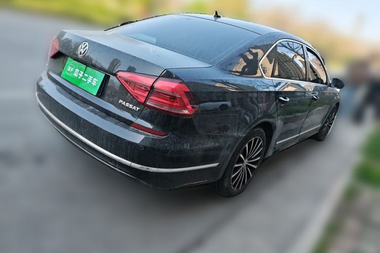 Used Volkswagen Passat 2017 330TSI DSG Luxury Edition
