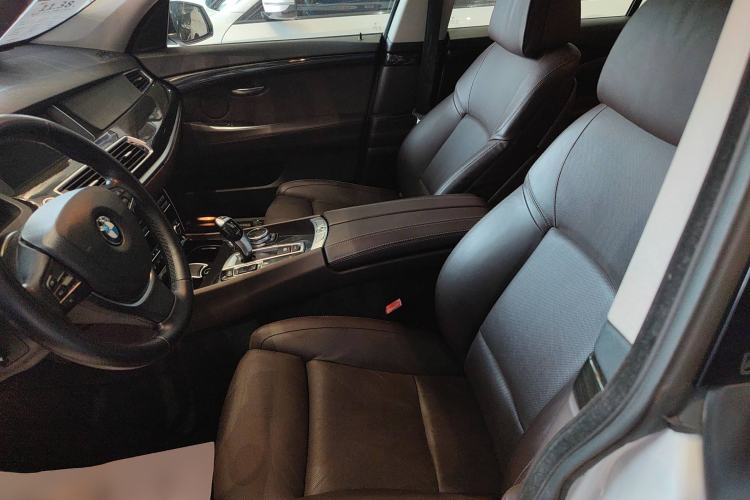 Used BMW 5 Series GT 2014 528i Luxury Edition
