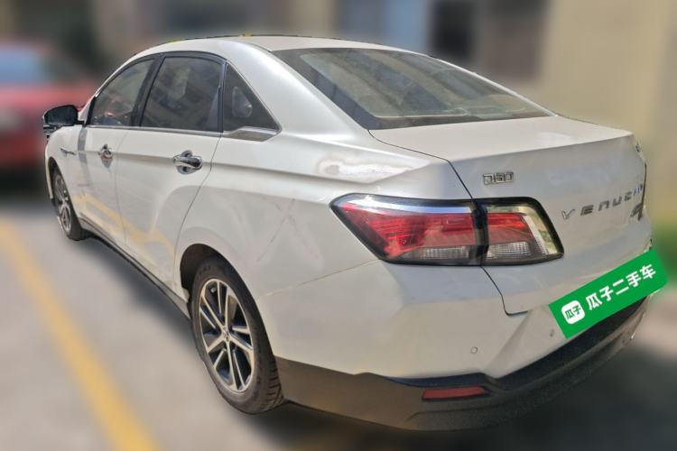 Used Venucia D60 2019 1.6L XL CVT Smart Connect Elite Edition