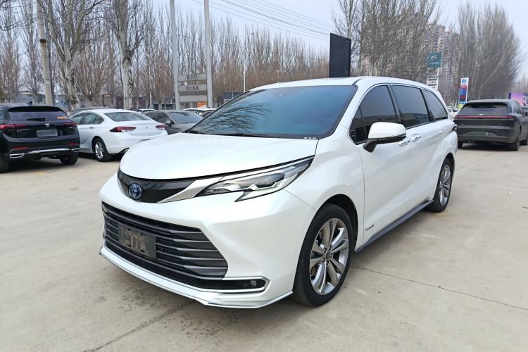 Used Toyota Sienna 2021 2.5L Hybrid Premium Edition
