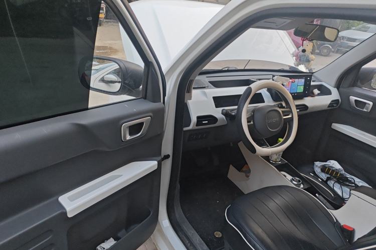 Used Geely Galaxy Panda 2024 Facelifted Panda Mini 200km Dragon Edition
