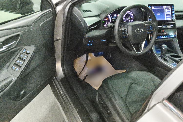 Used Toyota Avalon 2019 Dual-Engine 2.5L Luxury Edition China VI Standard
