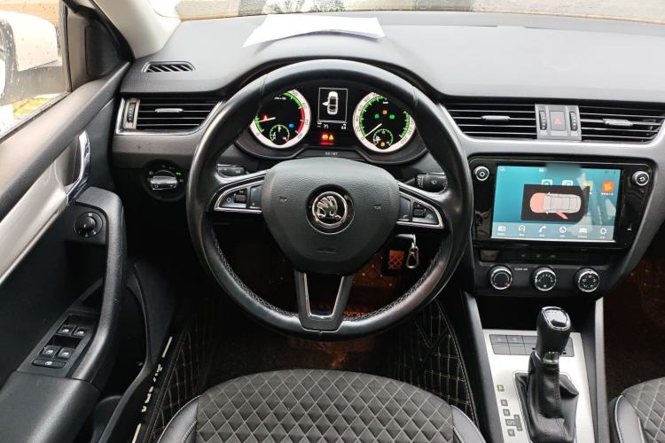 Used Skoda Octavia 2018 TSI230 DSG Luxury Edition