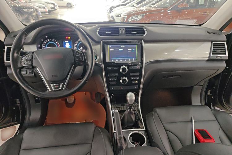 Used Haval H2 2014 1.5T Manual Two-Wheel Drive Elite Edition