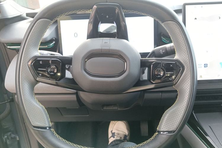 Used Lynk & Co 08 EM-P 2023 220km All-Wheel-Drive Performance Halo
