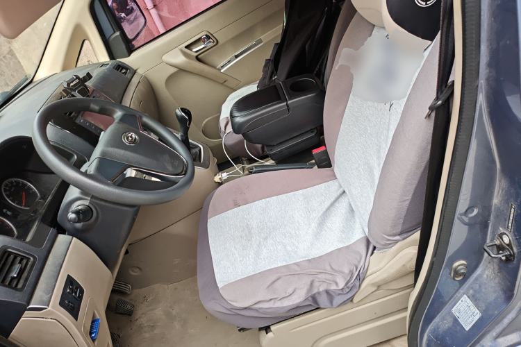 Used GAC Gonow Starry 2013 1.5L Seven-Seater Luxury Model
