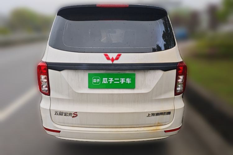 Used Wuling Hongguang 2019 1.5L S Basic Version China VI Standard LAR
