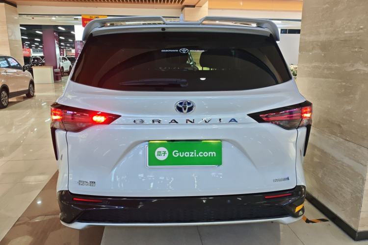 Used Toyota Granvia 2023 2.5L Hybrid Luxury Edition Rear