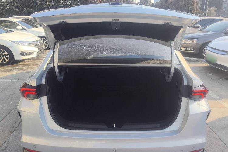 Used GAC Trumpchi EMPOW 2023 Shadow Leopard H Smart Hybrid Edition