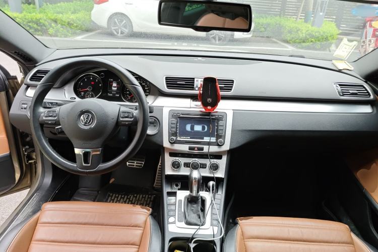 Used Volkswagen FAW-Volkswagen CC 2015 2.0 TSI Luxury Model
