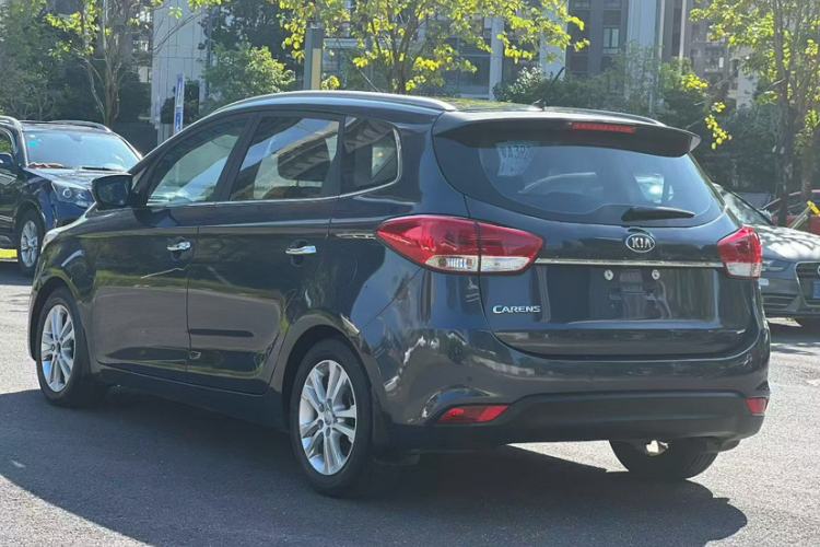 Used Kia Carens 2013 2.0L 7-Seater Automatic Luxury Version China IV Standard
