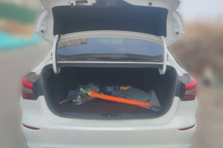 Used CHANGAN Eado 2018 High-Energy Edition 1.6L GDI Automatic RuiFeng Model China V Standard Trunk