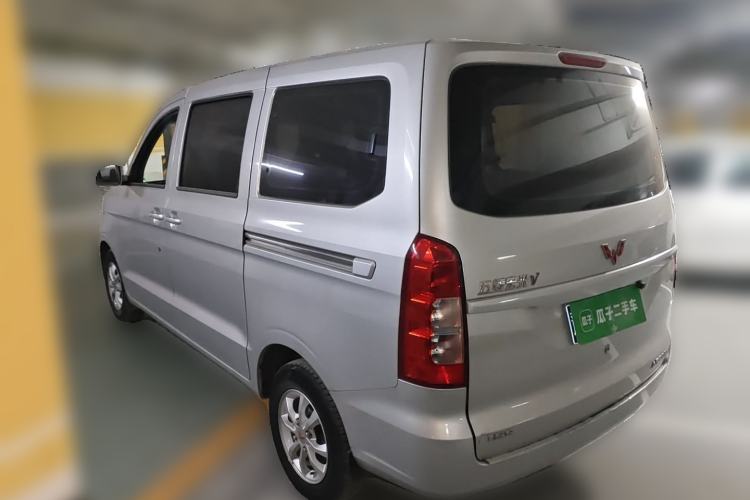 Used Wuling Hongguang V 2021 1.5L Refreshed Enjoyment Edition LAR
