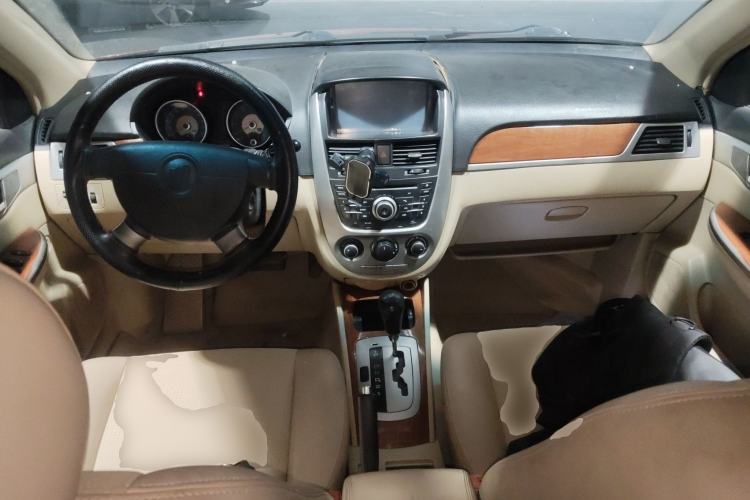 Used Buick Excelle 2011 1.6LX-AT Center Console