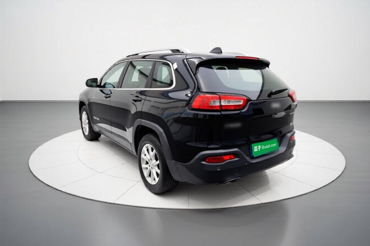 Used Jeep Cherokee 2016 2.0L Superior Edition