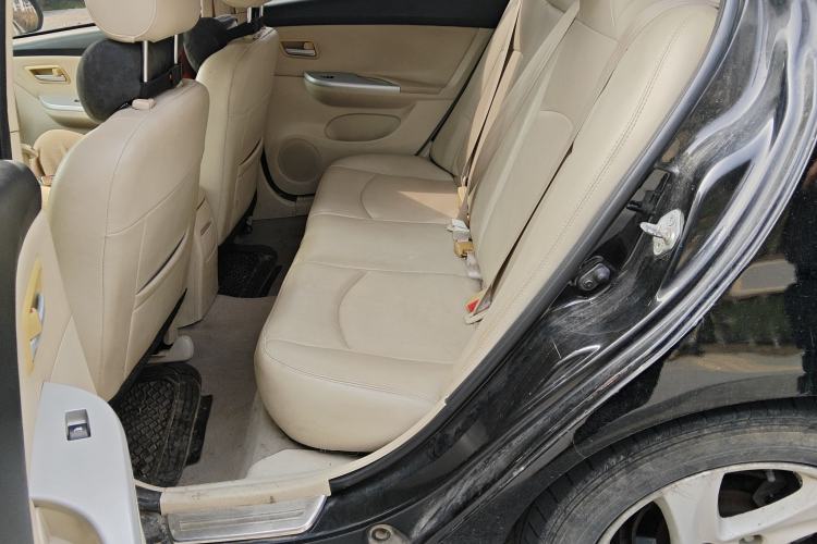 Used Haima Fumei 2012 Sedan 1.6L Automatic Flagship Edition Left Rear Seat