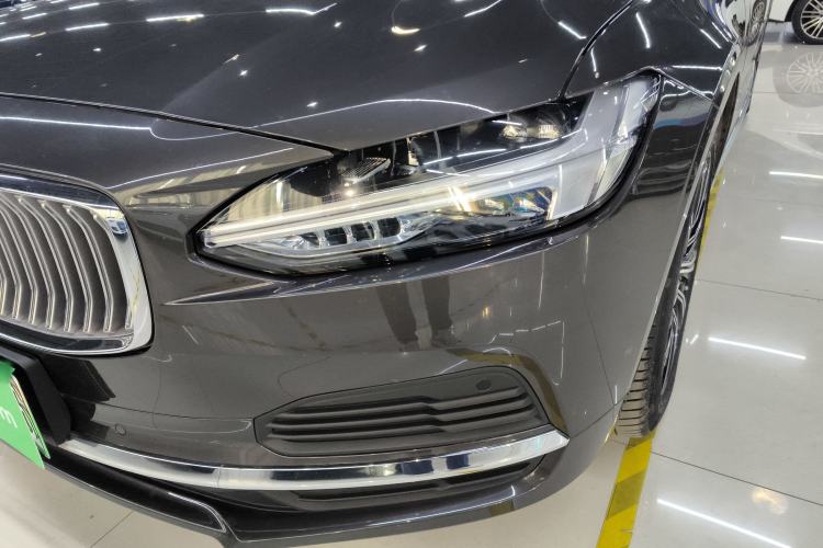 Used Volvo S90 New Energy 2022 T8 eDrive Hybrid Luxury Edition