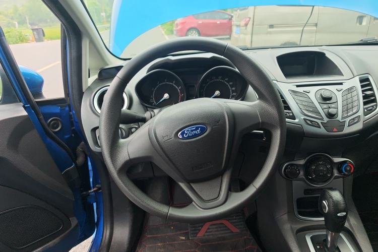 Used Ford Fiesta 2013 Hatchback 1.5L Automatic Fashion Edition Steering Wheel