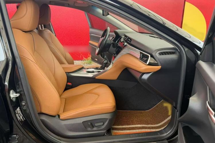 Used Toyota Camry 2019 Revised Version Dual-Engine 2.5 HG Luxury Edition
