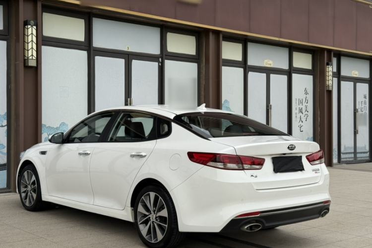 Used Kia K5 2016 2.0L Automatic LUX
