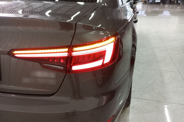 Used Audi A4L 2019 40 TFSI Ambition China VI